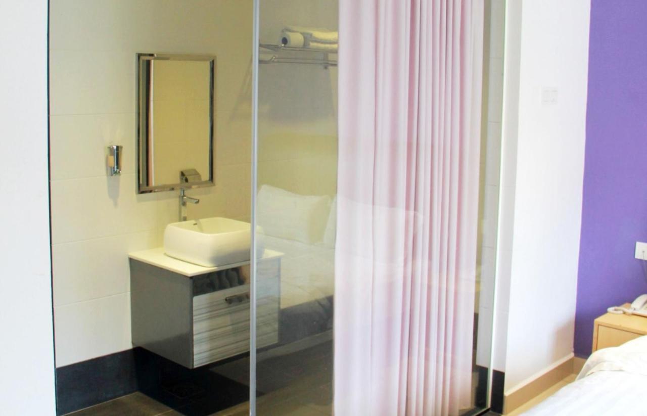 East Sun Hotel סקינצ'אן מראה חיצוני תמונה